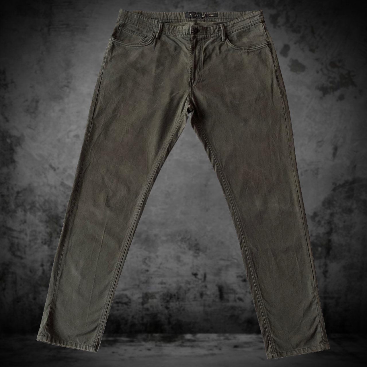 Massimo Dutti Pantaloni: Pants Massimo Dutti Slim Fit Kaki Men 36 – Usato da Genève venduto da ang_7j7j