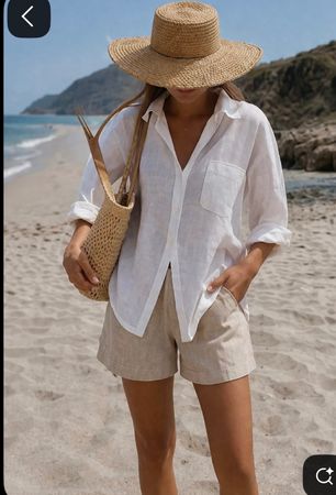 short beige taille 44 marque AIGLE intemporel pour femme