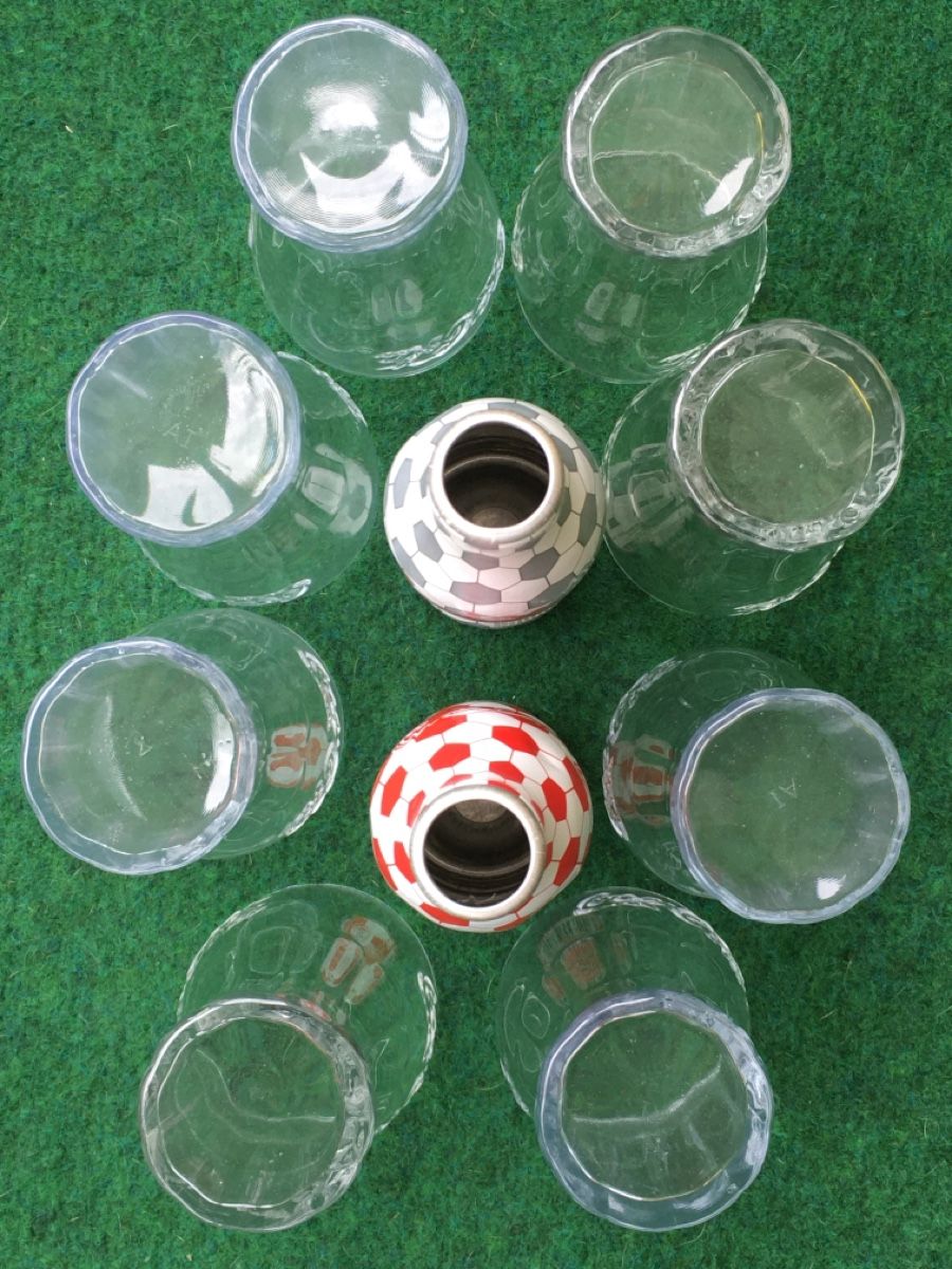 Coca-Cola Bicchieri: 8 Coca Cola - Gläser mit 2 Flaschen – Usato da Wangen b. Olten venduto da Finolino28 1
