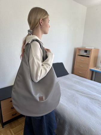 Offre spéciale: sac cabas réversible similicuir gris