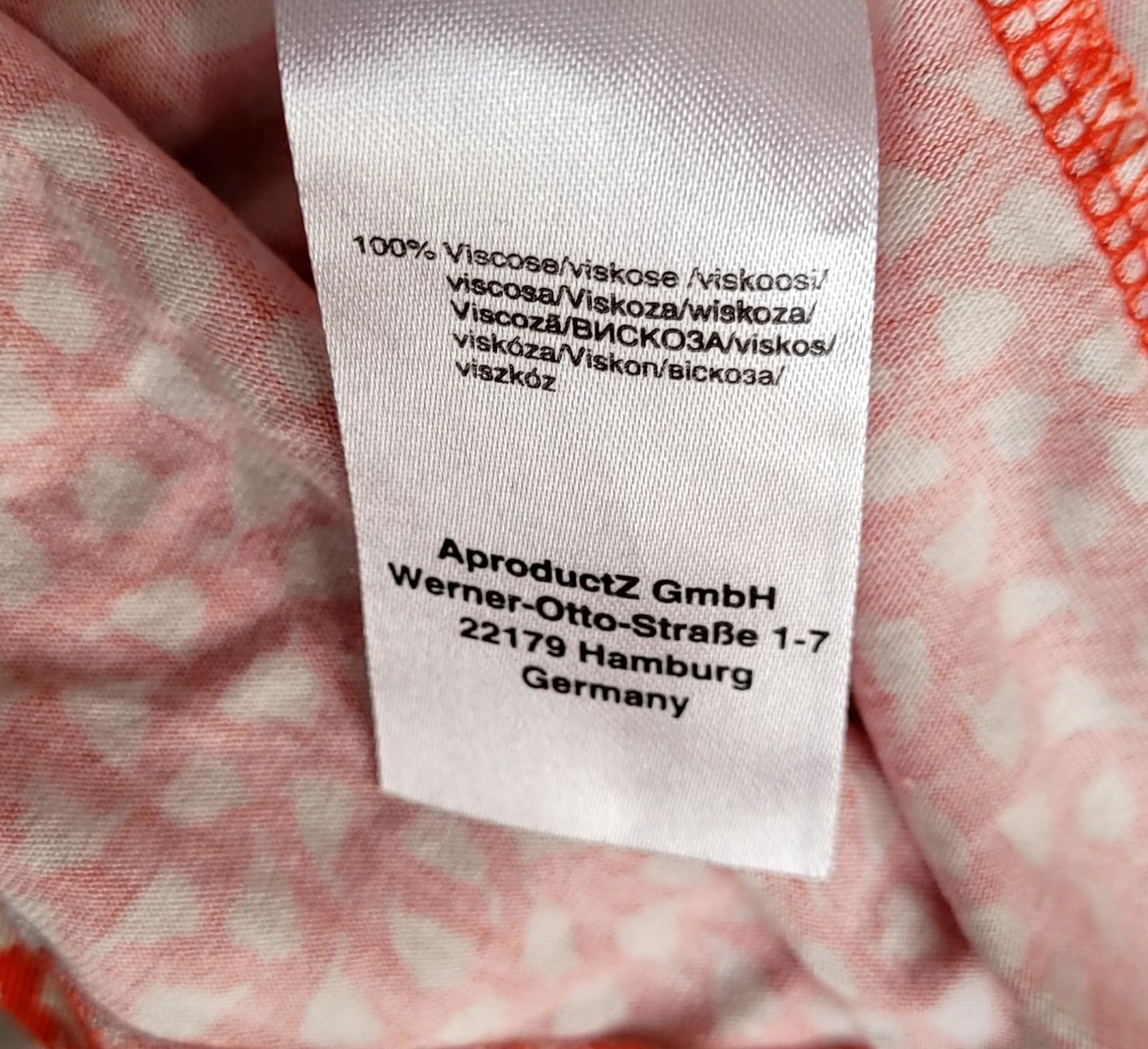 S.Oliver T-shirt: cooles T-Shirt s.Oliver Gr. 36/38 gemustert – Usato da Füllinsdorf venduto da Sunnebliemli7 5