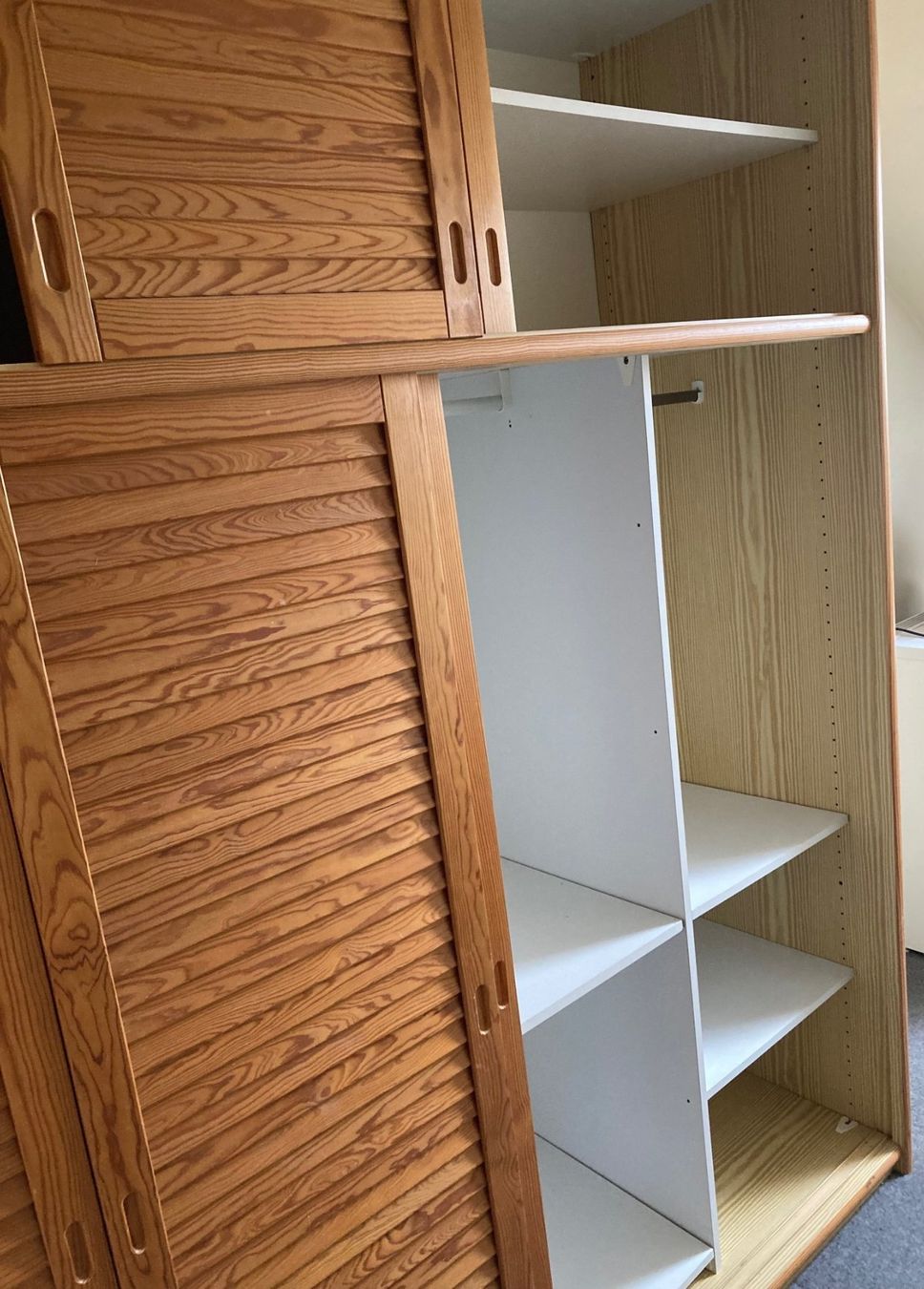 Armadi: Kleiderschrank – Usato da Gelterkinden venduto da Busfreak 3