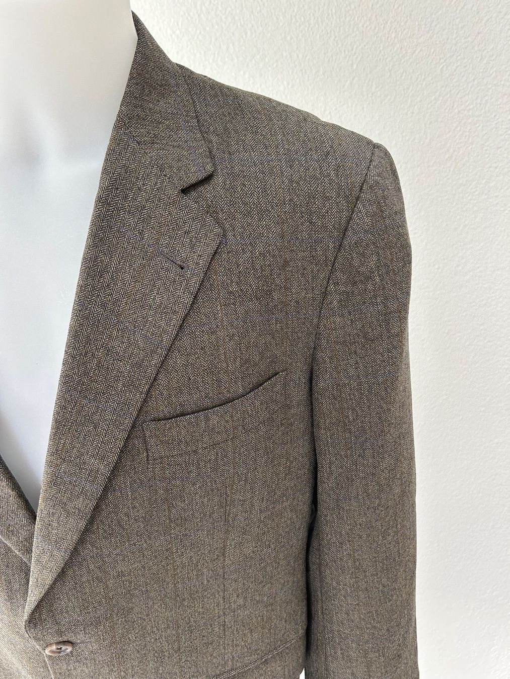 Burberry Giacche: Men's grey blazer Burberry, size 41R – Usato da Saland venduto da ele_vc96 1