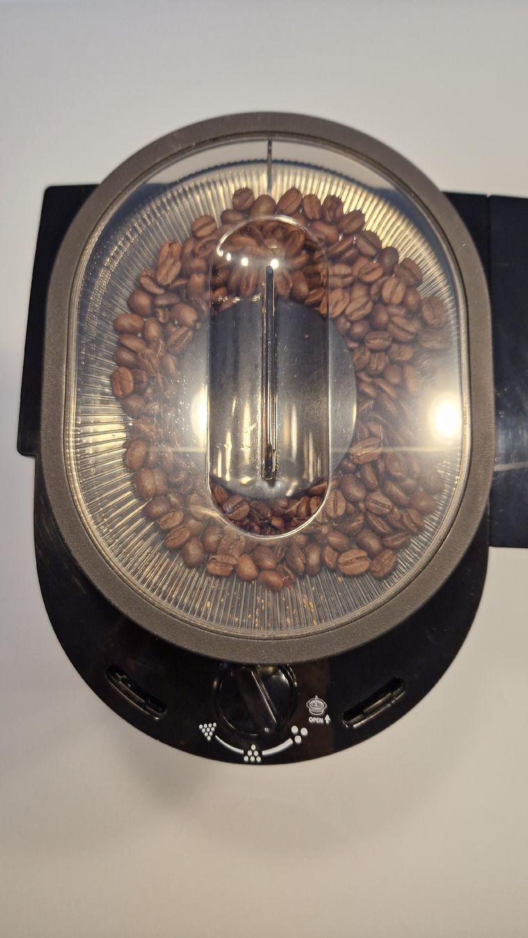 Melitta Kaffeemaschinen & Espressomaschinen: Melitta 1021-01 AromaFresh Filterkaffeemaschine – Gebraucht aus Jona von bele19 7