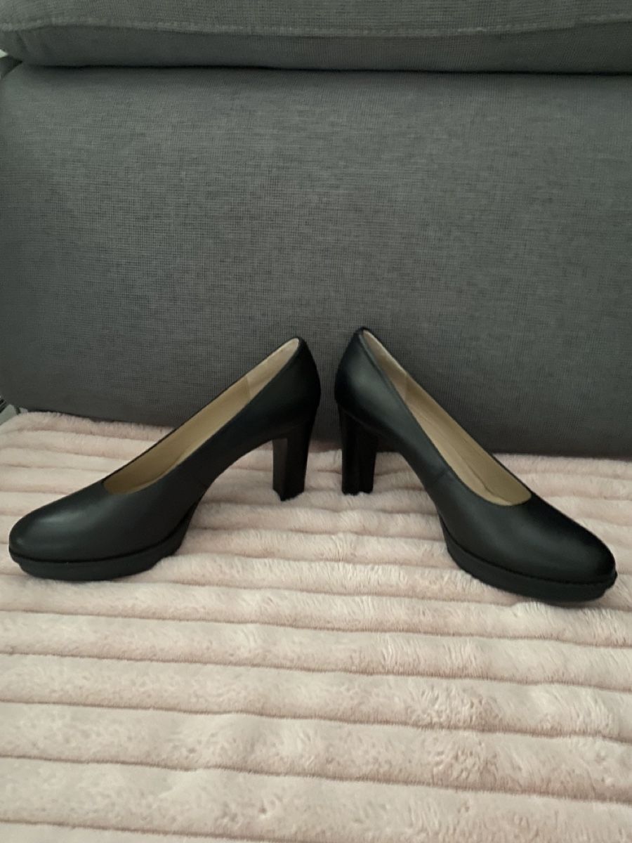 Unisa Scarpe da uomo: Schuhe / Pumps von Unisa – Usato da Rapperswil SG venduto da meg_gh8h 2