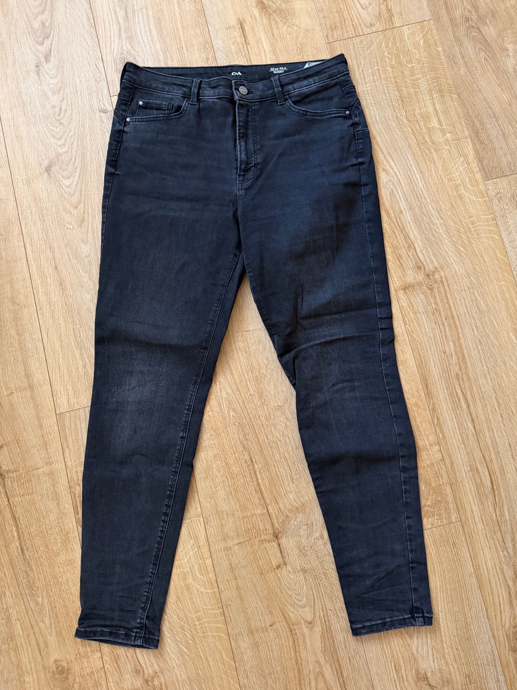 Jeans: Jeans Grösse 42 – Nuovo (secondo la descrizione) da Schübelbach venduto da Sambodscha