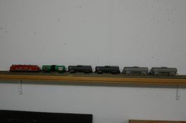 Kompl. Tankwagenzug mit Lok HO / DC