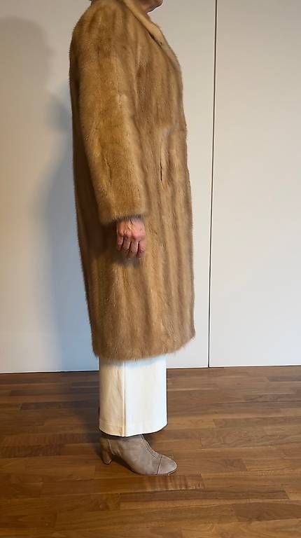 Nerz Cappotti: Manteau en véritable vison / Nerz-Mantel – Usato da Eschlikon TG venduto da ginkgobiloba1 1