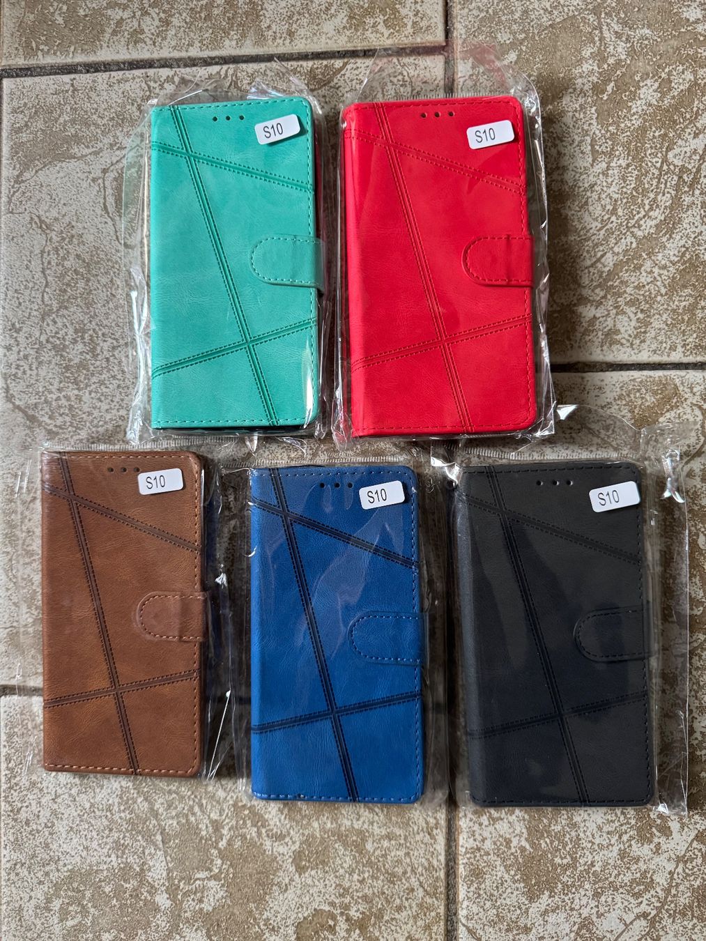 Cover & Protezioni schermo: étuis pour samsung S10 – Nuovo e nell'imballaggio originale da Marly venduto da gol_7sfs