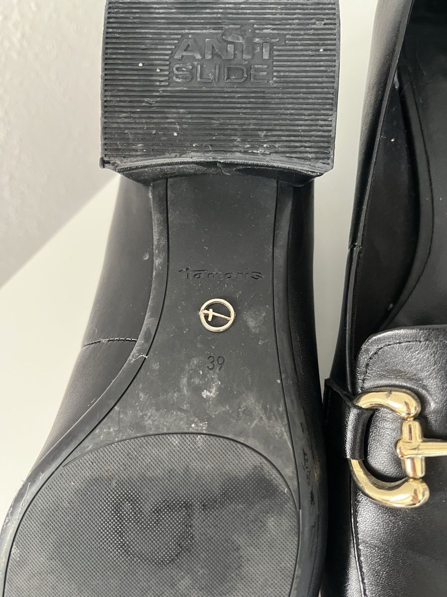 Tamaris Scarpe da donna: Tamaris Lederballerinas mit Absatz – Usato da Flawil venduto da lic_d9fc 5