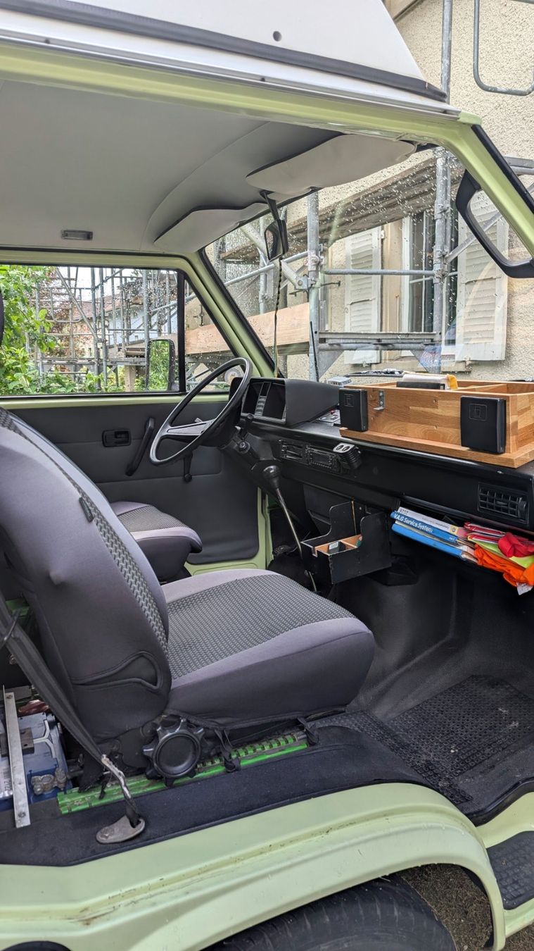 VW Véhicules de camping: VW Bus T3 - Typ 2 mit Hochstelldach – D'occasion à Solothurn par Theleftfoot 7