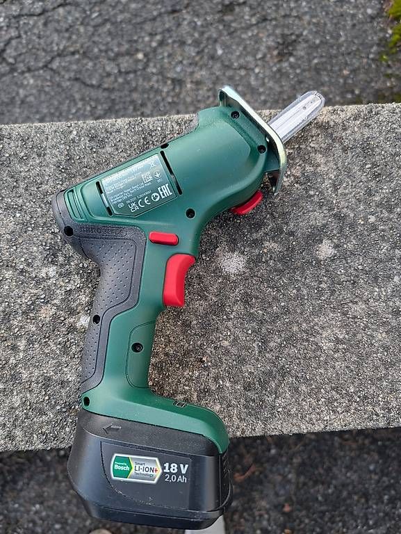 Seghe: Bosch Stichsäge Universal Cut 18V-65 – Usato da Nidau venduto da nani111