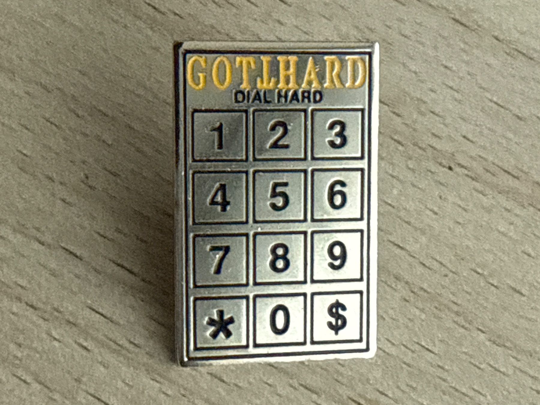 Placchette & Badge: Pin Gotthard – Usato da Glattbrugg venduto da Schweigmatt
