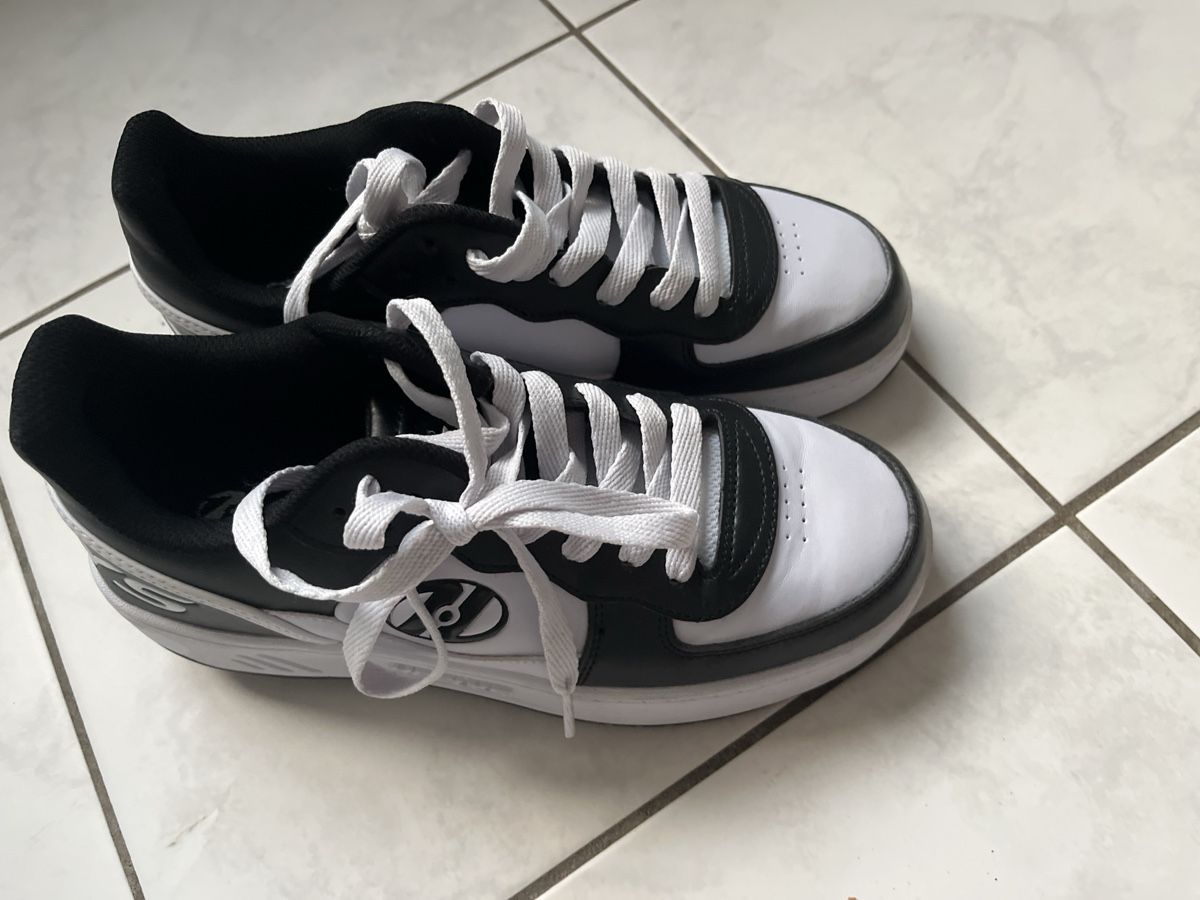 Herrenschuhe: Heelys Rollschuhe Gr. 39 – Neu (gemäss Beschreibung) aus Zürich von patxu