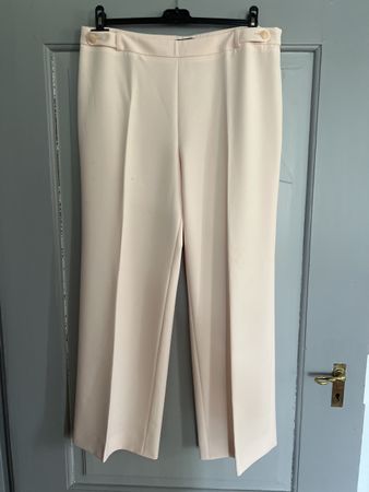 1 pantalon Maison 124 taille 44 couleur saunon selon photos
