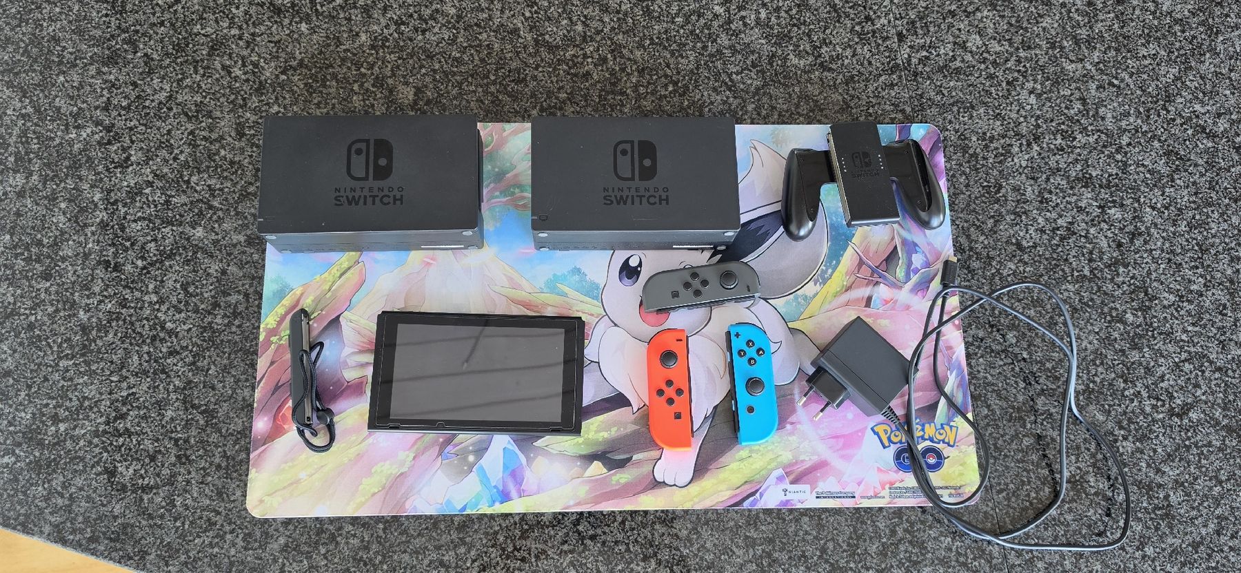 Nintendo Consoles: Nintendo Switch + Zubehör – D'occasion à Aarau Rohr par Shad