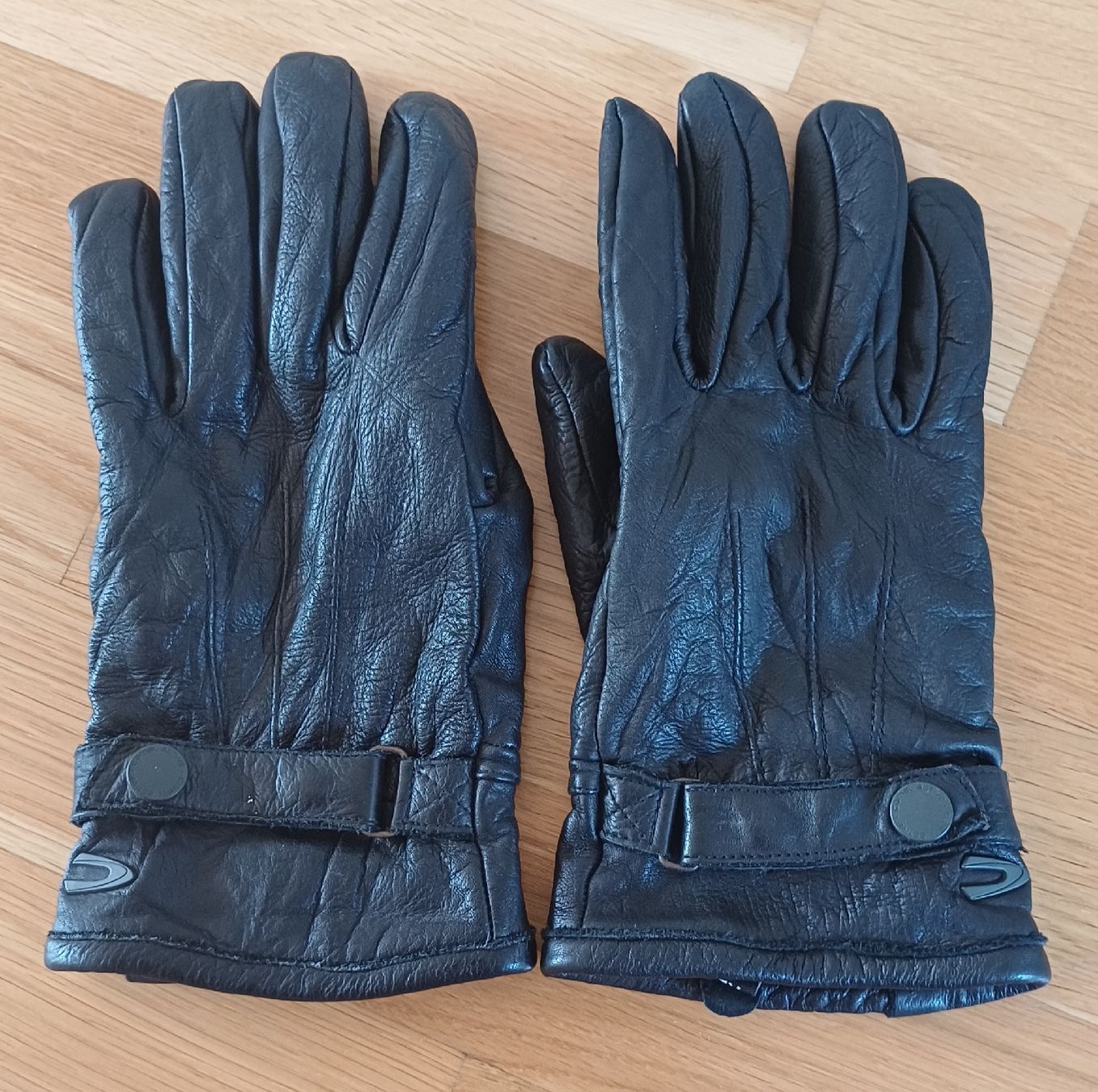 Altri accessori da uomo: Lederhandschuhe von CAMEL Ideal zum biken – Usato da Pfeffikon LU venduto da SY-YoLo