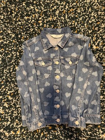 H&M Denim Jacket hearts print size 128/134 good condition