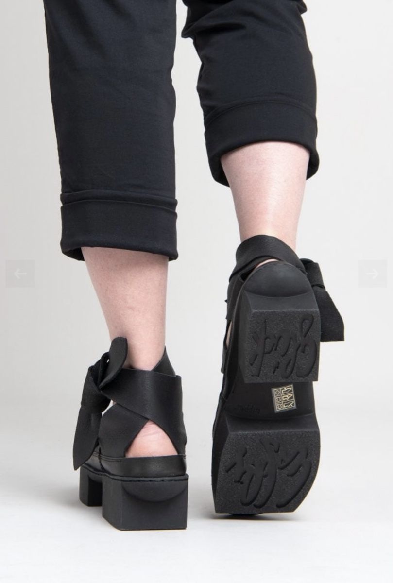 Trippen Scarpe da donna: Trippen Monstera Sandals, Size 40, Black – Nuovo e nell'imballaggio originale da Erlenbach ZH venduto da verbena_mint 2