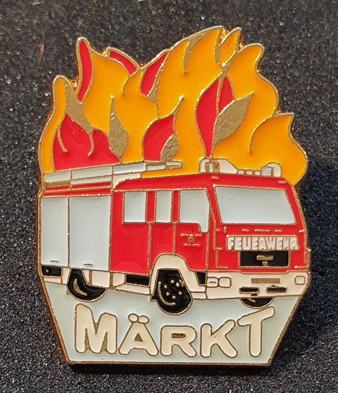 Placchette & Badge: S910 - Pin Feuerwehr MÄRKT – Usato da Reinach BL venduto da Boston-Verkauf