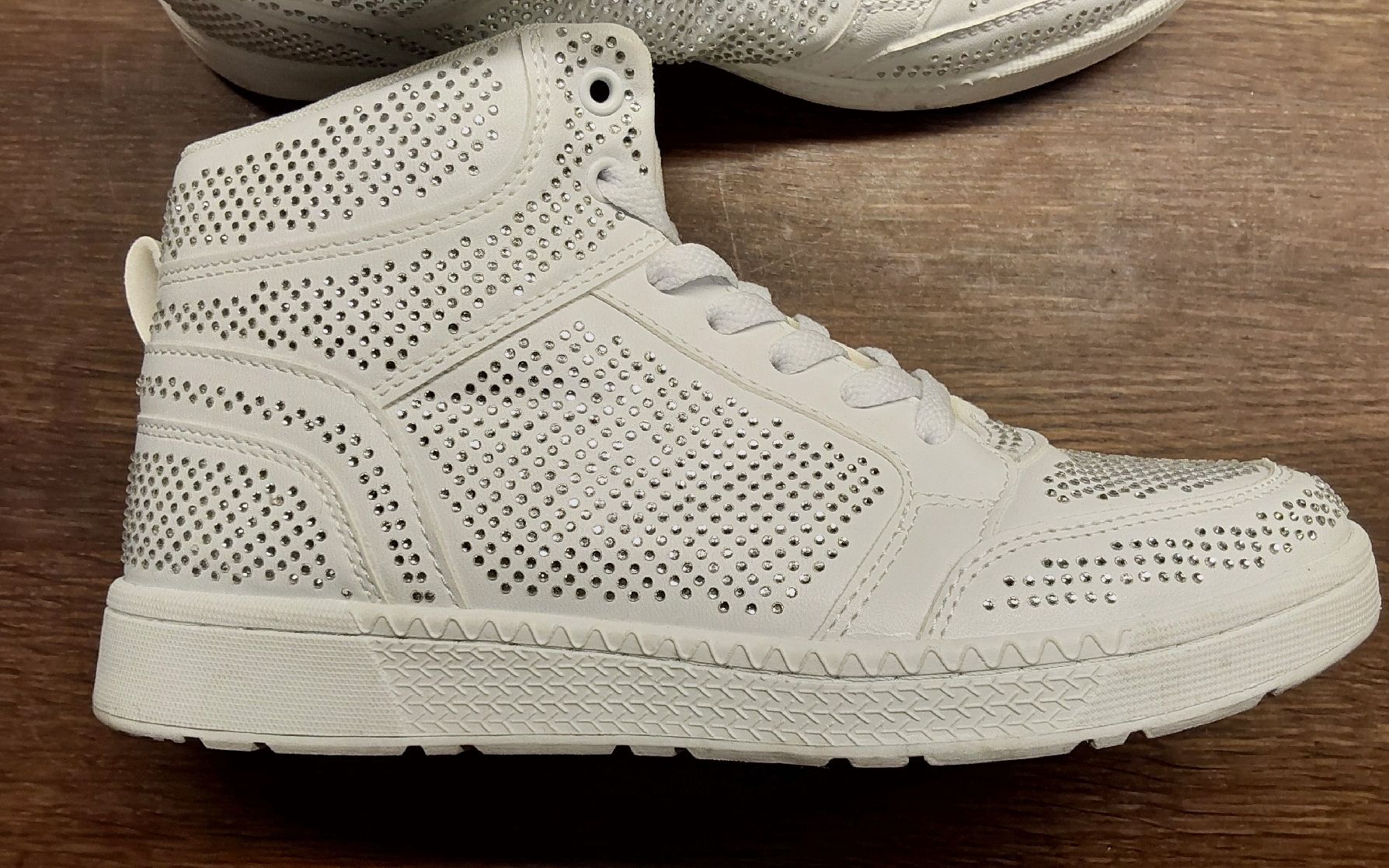 Graceland Damenschuhe: Sneakers Graceland 39 weiss – Gebraucht aus Köniz von scopello12 1