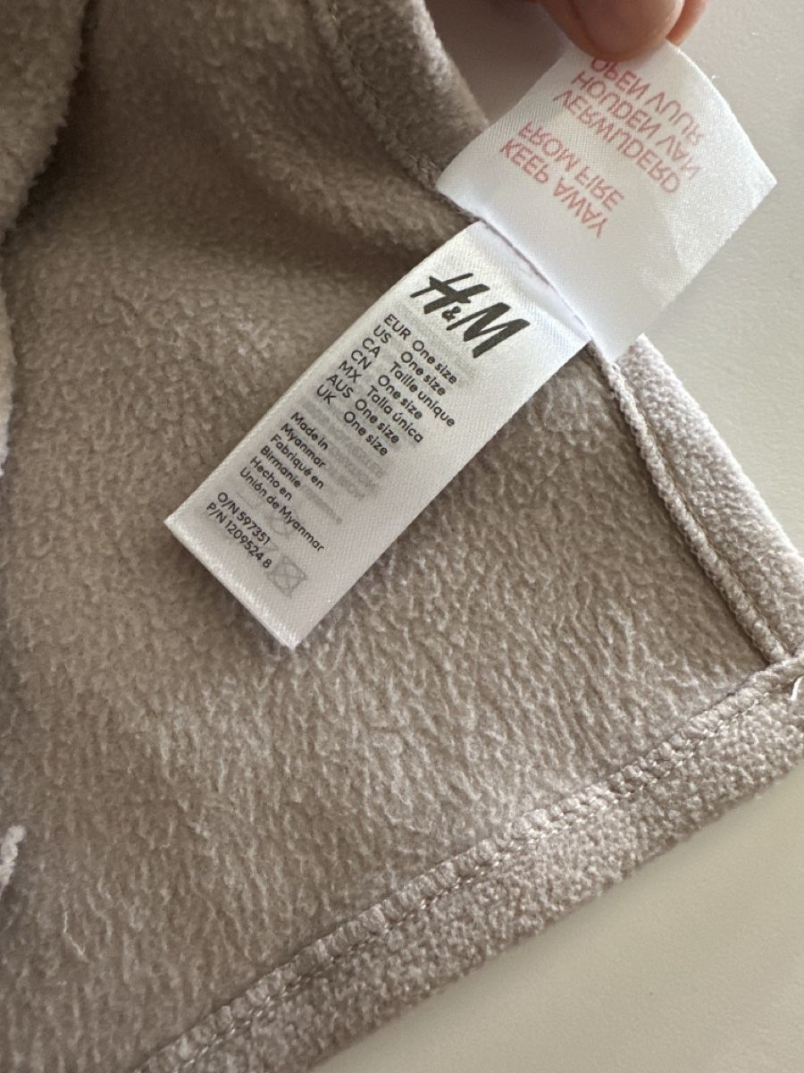 H&M Foulards, Tücher & Schals: Fleece Schal / Fleece Neck Warmer – Gebraucht aus Zürich von KrisZH 1