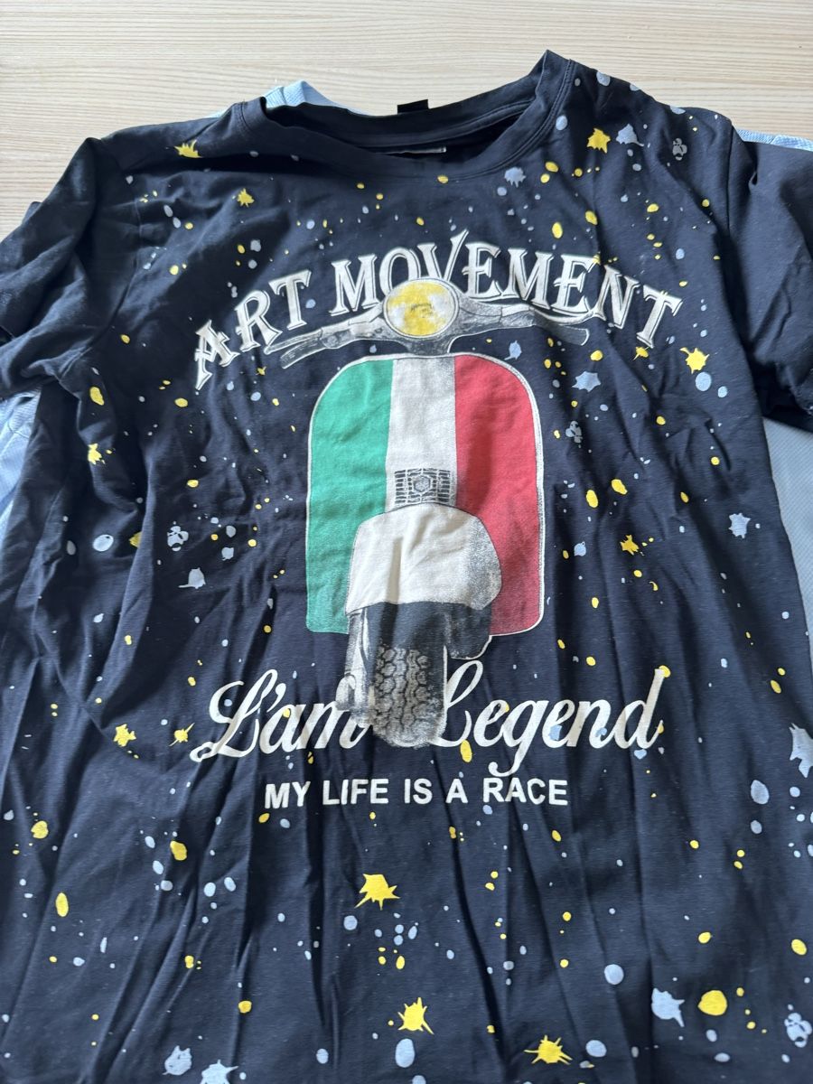 T-shirt: Lot 4 habits Taille L Doryan  – Usato da Veyrier venduto da kimedovapa 1