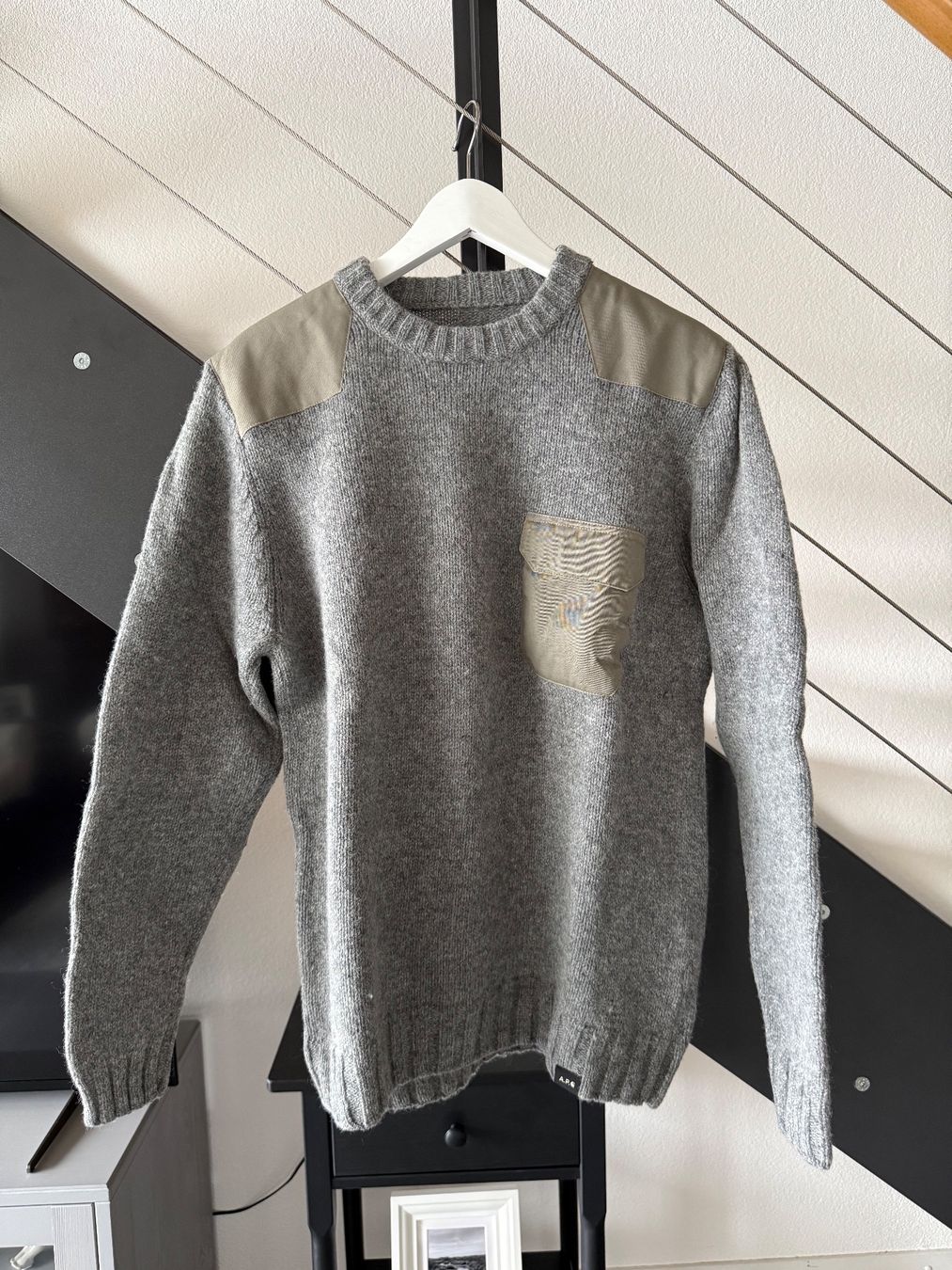 Carhartt Maglioni & Felpe: Carhartt WIP Commando Sweater x A.P.C. – Usato da Worb venduto da le_castor