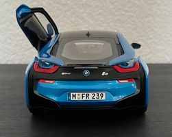 BMW i8 Hybrid Protonic Blue Metal, Paragon 1:18