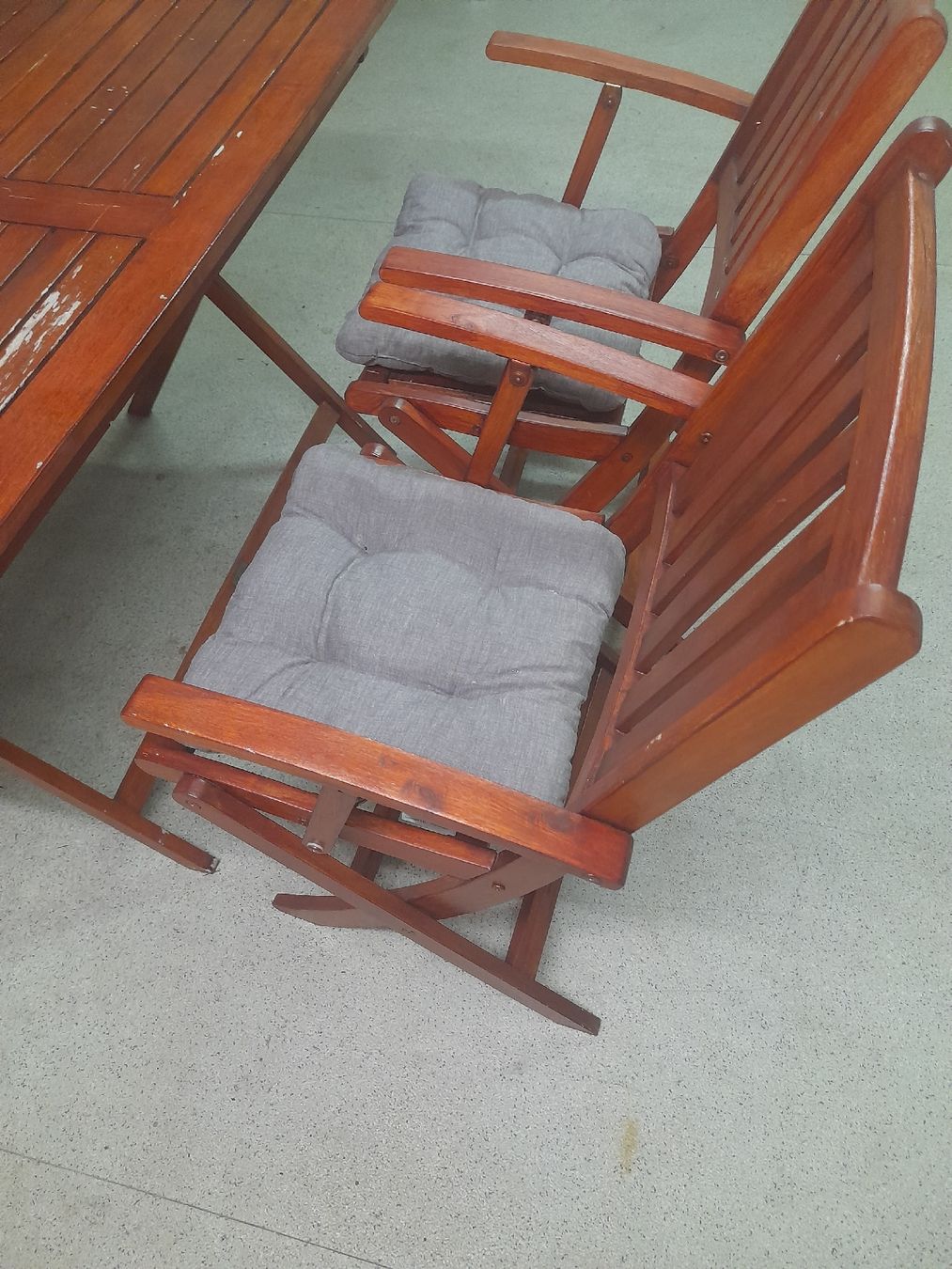 Set de table et chaises: Garten Möbel – D'occasion à Glattbrugg par B_B 2