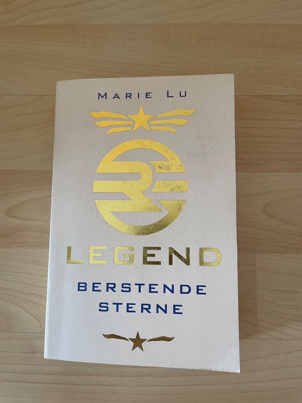 Libri: Legend-Trilogie von Marie Lu – Usato da Toffen venduto da cena_st 3
