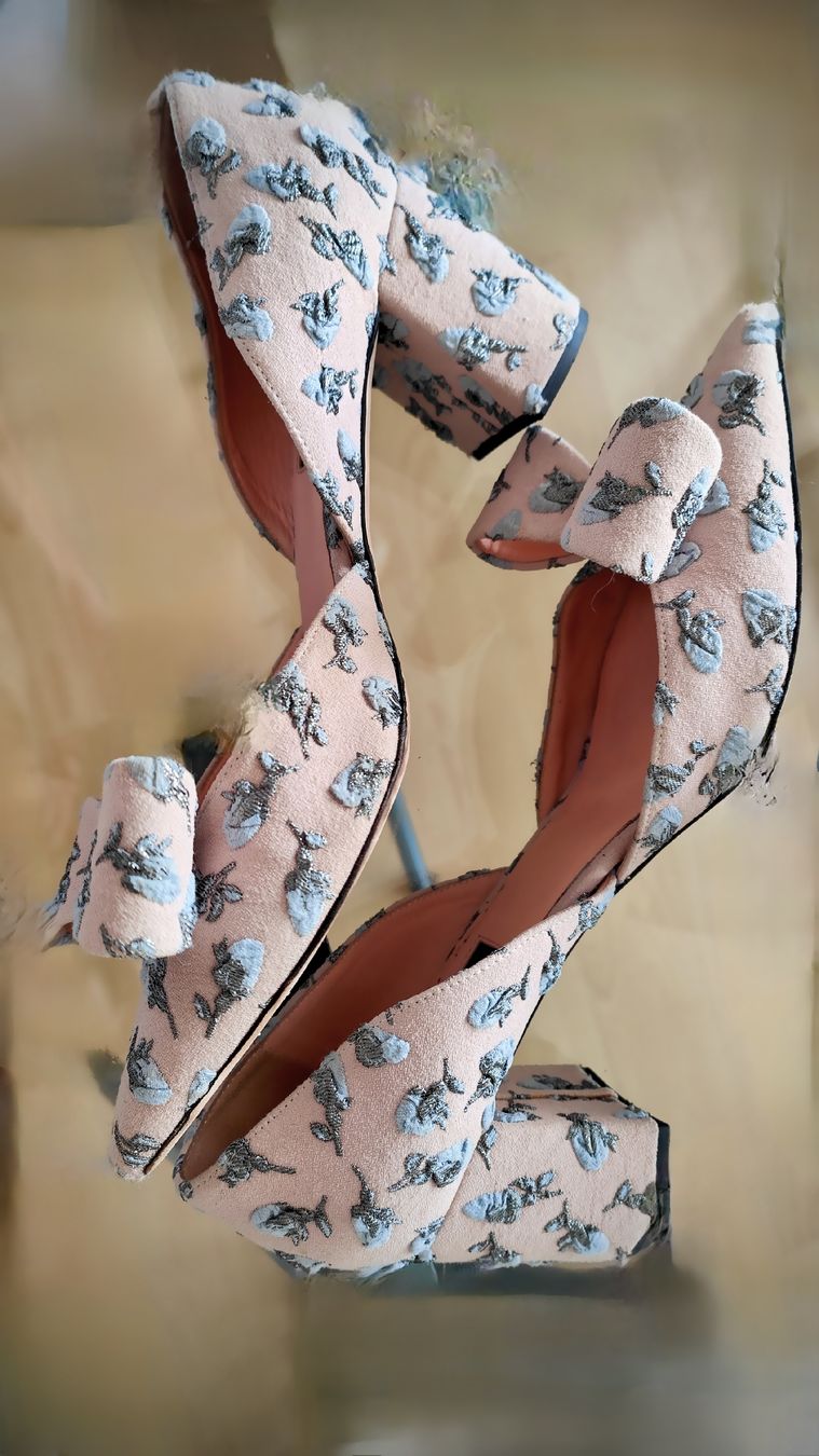 Rochas Scarpe da donna: Rochas Brokat Flower Bud Pumps Jacquard – Usato da Kilchberg ZH venduto da WorldM