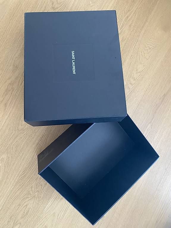 Taschen: Verpackung Yves Saint Laurent Tasche – Gebraucht aus Meilen von Gentleman27