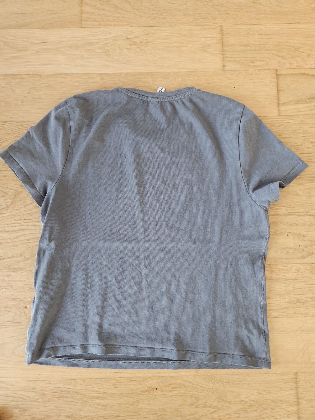 H&M T-Shirts: T-Shirt Grau, Top Zustand! – Gebraucht aus Abtwil AG von Ayline.a8 2