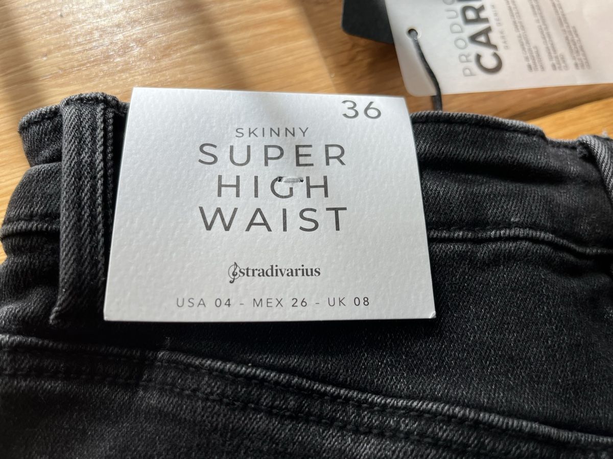 Stradivarius Jeans: Coole Stradivarius Jeans -Neu- Gr. 36 – Neu und originalverpackt aus Zürich von MariaSusanne 7