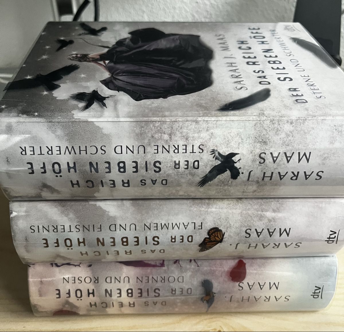Libri: ACOTAR 1-3 – Usato da Mosnang venduto da kwazy_plantmom 2