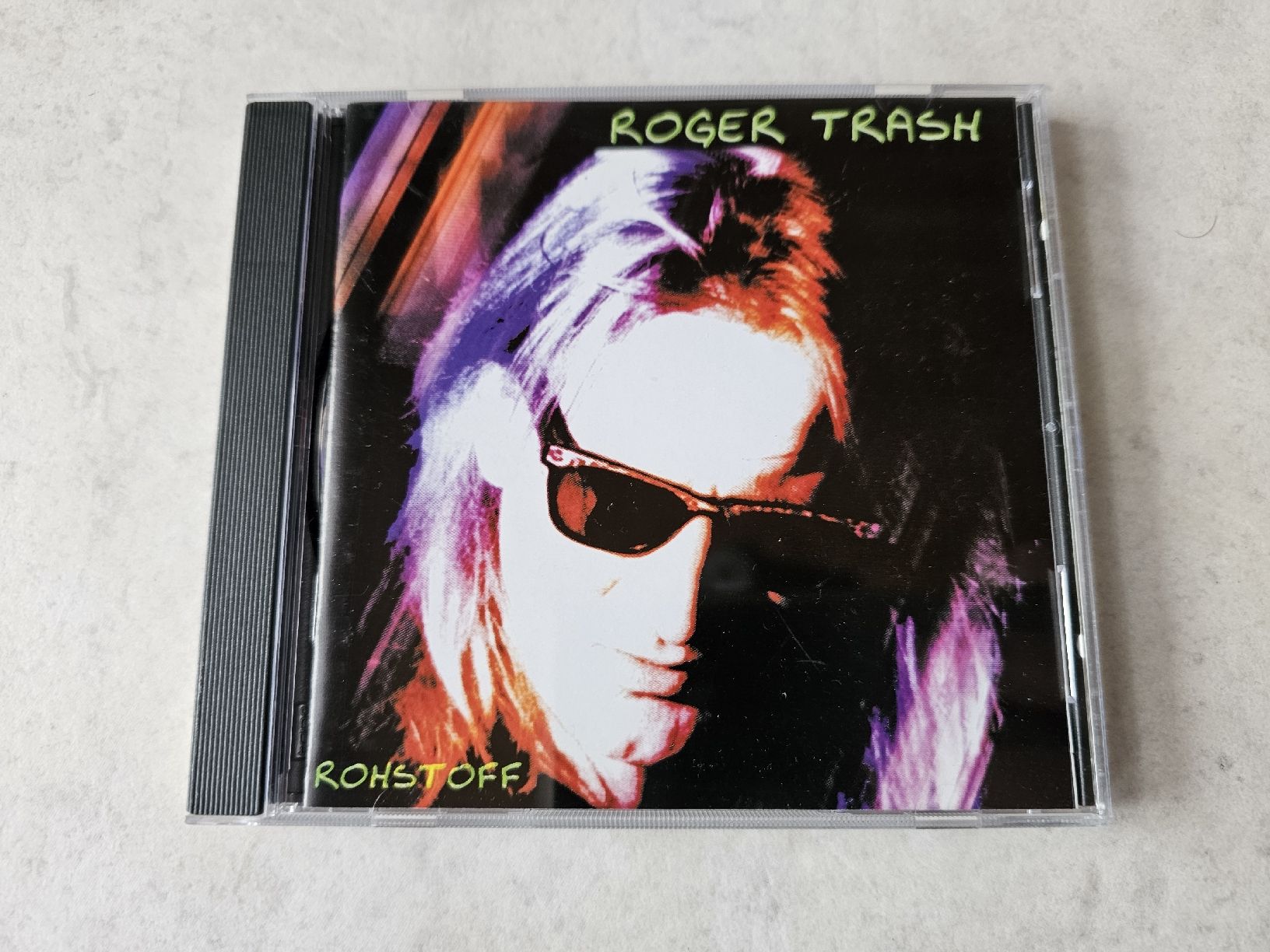 CD: Roger Trash  -  Rohstoff – Usato da Schneisingen venduto da backstore24
