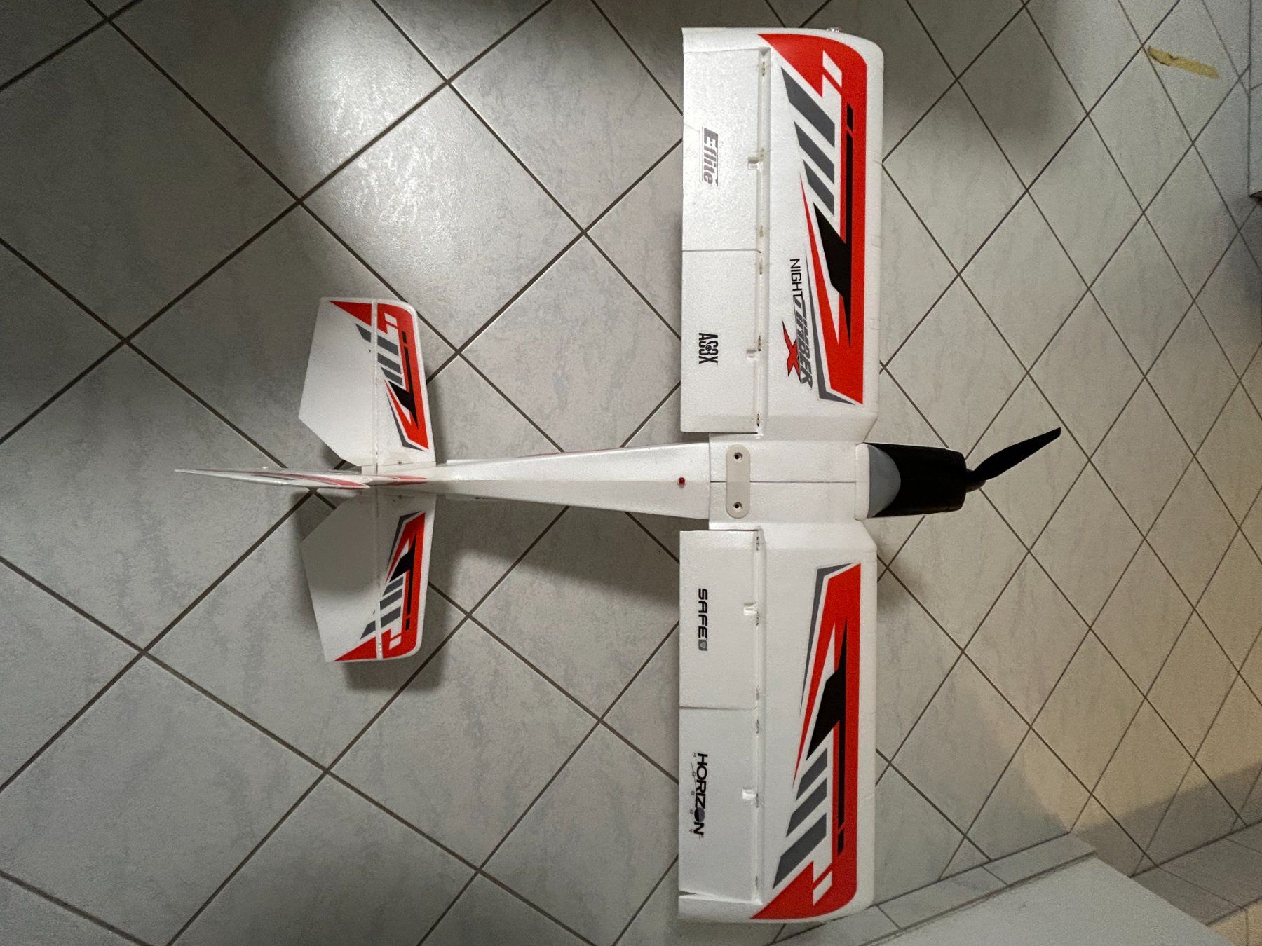 E-Flite Modellismo RC: E-Flite Night Timber X 1.2 m BNF Basic w/AS3X & SAFE  ARF – Nuovo (secondo la descrizione) da Gipf-Oberfrick venduto da BrunoM61 3