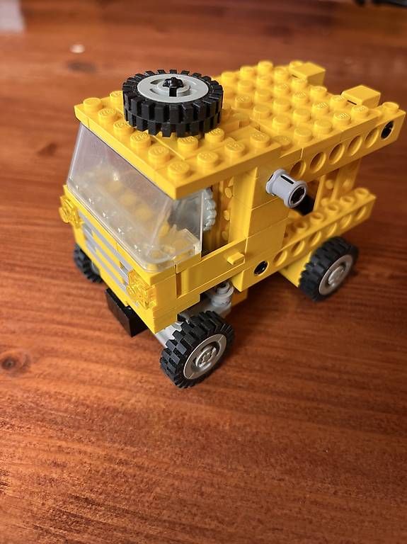 Kit di costruzioni: Lego Technic 8020 Gelber Truck – Usato da Grenchen venduto da mammamia25 1