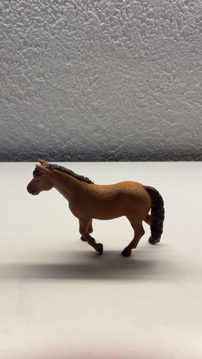 Schleich Giocattoli: Poney shleish pas cher!!! – Usato da Avenches venduto da Rose-rose