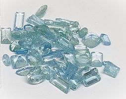 Lot 50.20ct Aigues-Marines (N° 102) Valeur 5'500.- Fr.