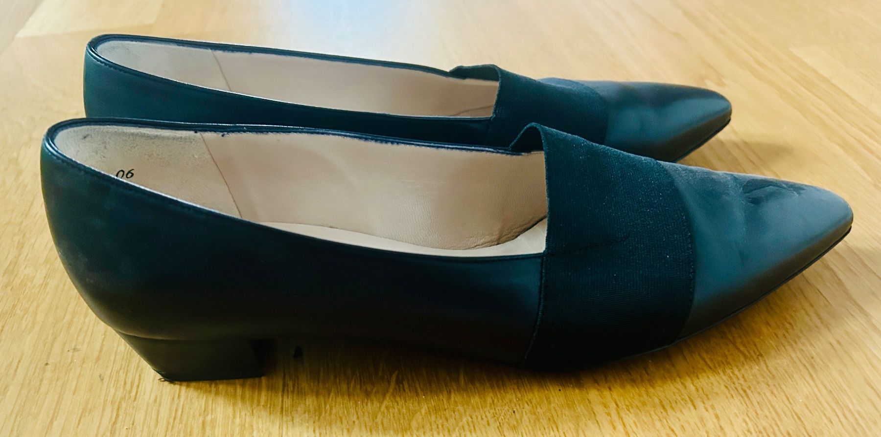 Kaiser Scarpe da donna: Echtleder Slipper, Mokassin, Ballerina, Peter Kaiser, Gr.39 – Usato da Ostermundigen venduto da Chuerbis 1