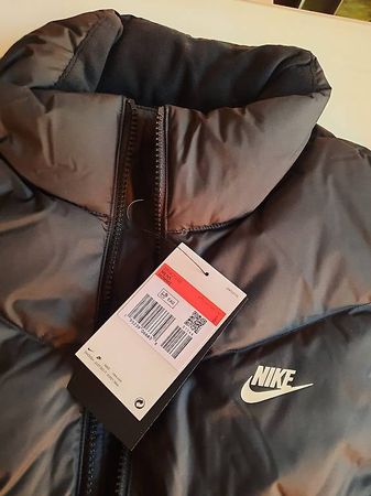 Piumino NIKE mezze maniche
