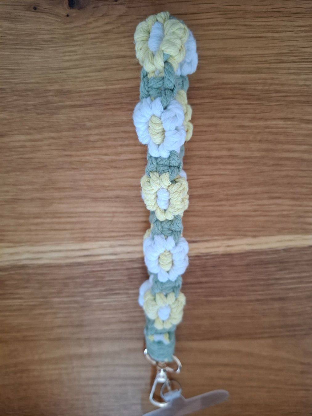 Ketten: Handgemachte Makramee-Handykette mit Blumenmuster – Neu (gemäss Beschreibung) aus Root von liv_6n92 1