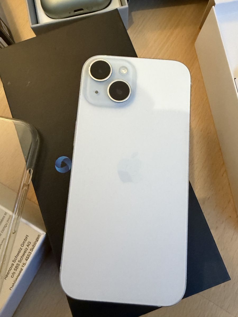 Apple Portables: Apple iPhone 15 128gb Blue – Neuf (Voir description) à Uznach par enrico06 4