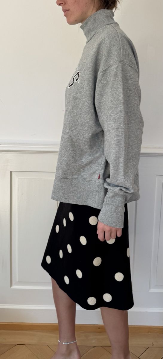 Levi's Pullover & Sweatshirts: Levi's Sweatshirt Grey, Size S, perfect for fall days! – Neu (gemäss Beschreibung) aus Zürich von ann_26jc 2