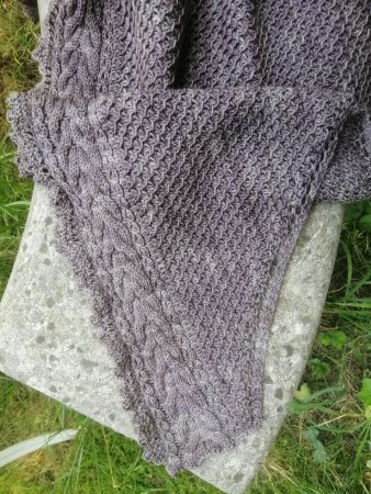 Schultertuch/Dreiecktuch "Dark Pearl"  100% Merino   NEU