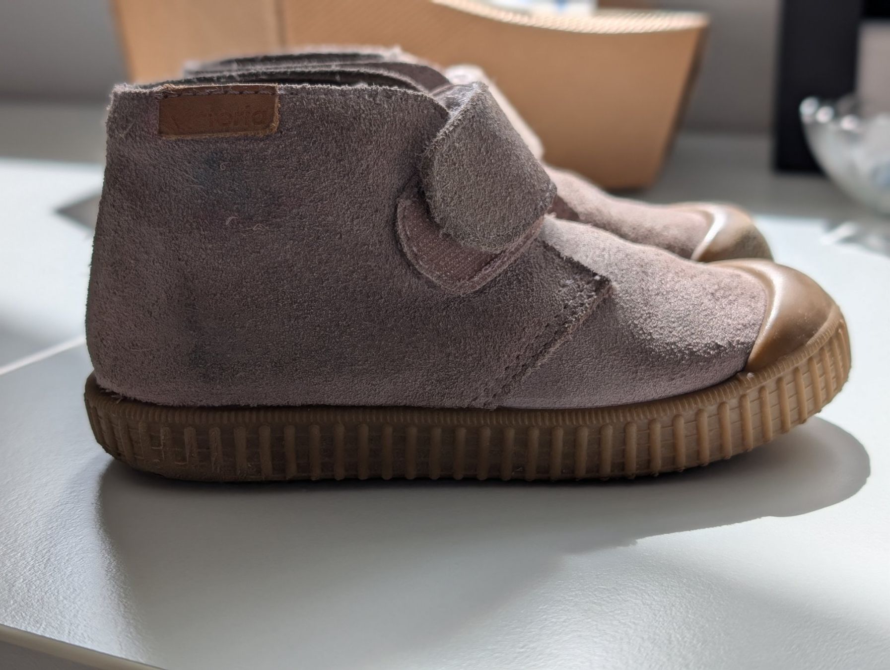 Victoria Scarpe per ragazzi: Victoria Halbschuh Grösse 24 – Usato da Malters venduto da wellrose