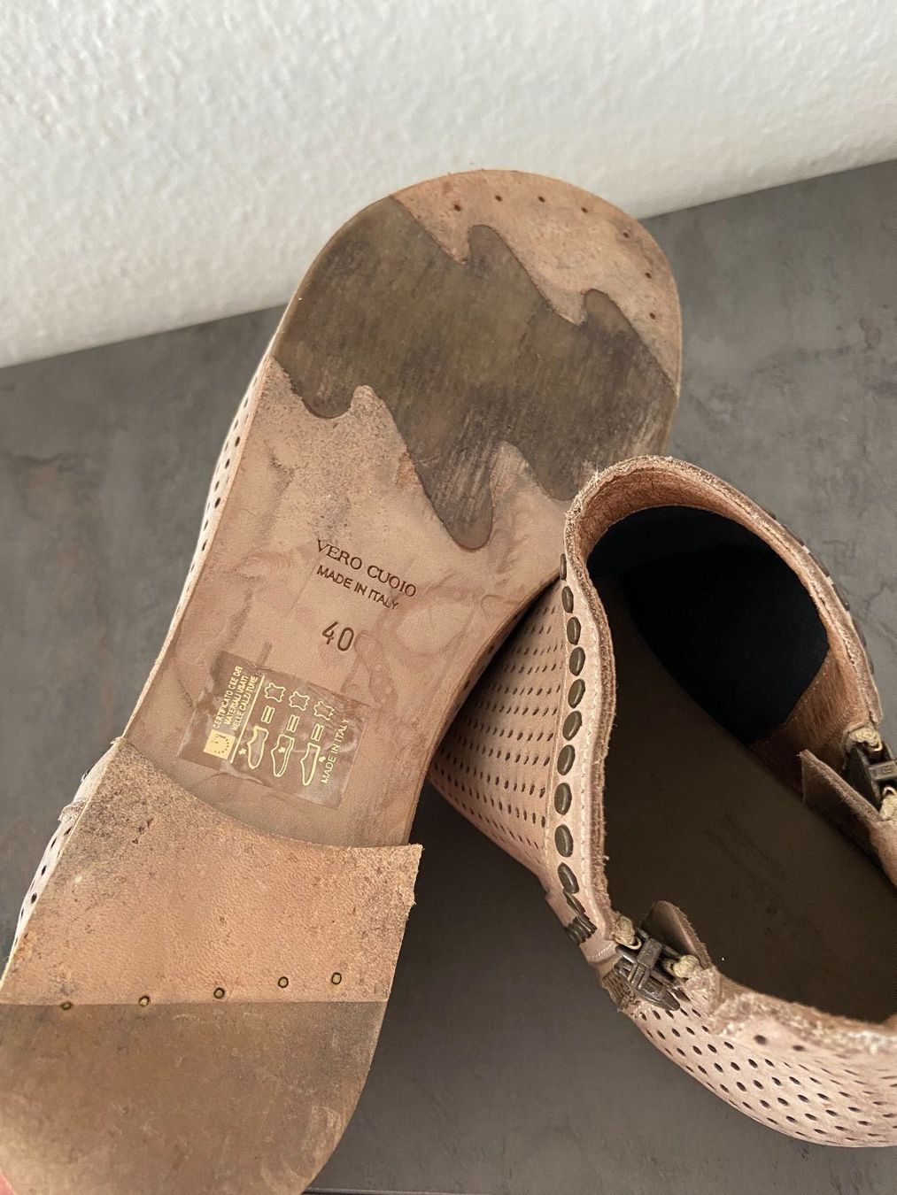 Scarpe da donna: Sandale Gr 40 Leder – Nuovo (secondo la descrizione) da Frenkendorf venduto da kokira 2