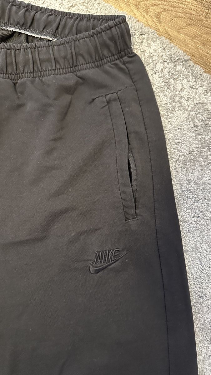 Pantaloni: Trainerhose von Nike | L – Usato da Biel/Bienne venduto da Zerim